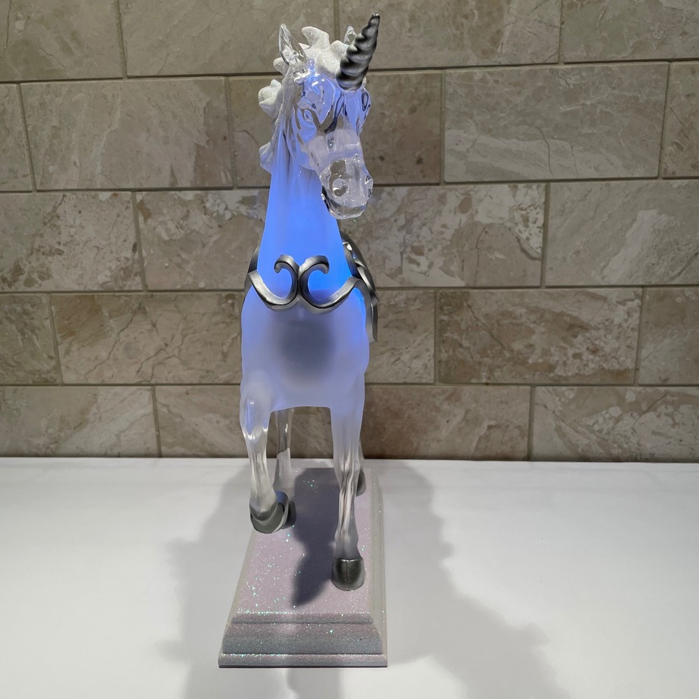 Cracker Barrel Light Up LED Unicorn Figurine Frosted Acrylic Snow Globe Glitter - Picture 6 of 7